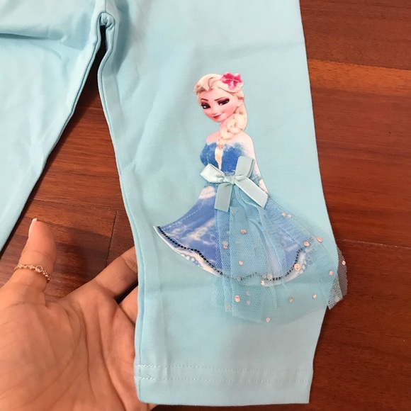 Elsa Matching Sparkly Set Super Cute NWT - Picture 3 of 8